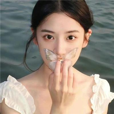 潮汐借书证·未删减海报
